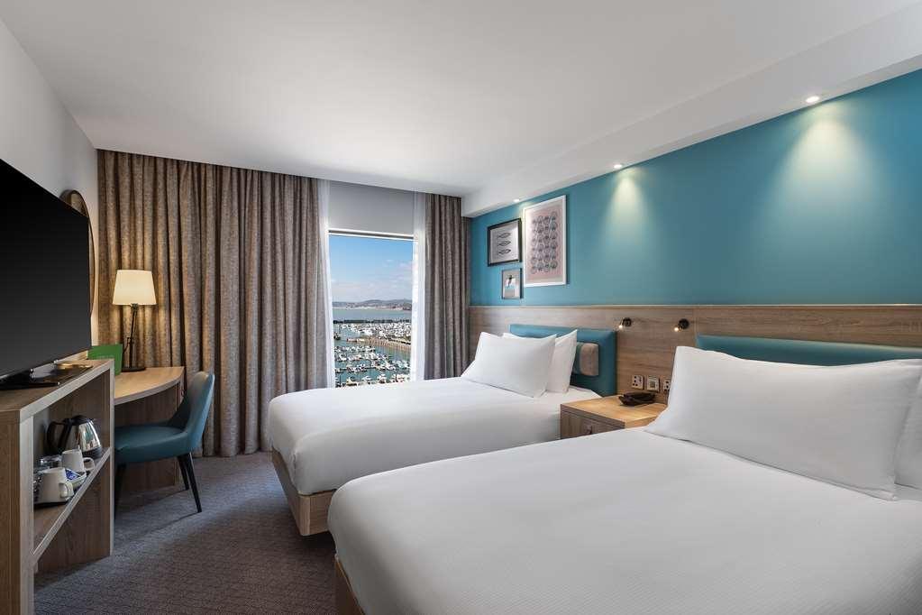 Отель Hampton By Hilton Торки Номер фото