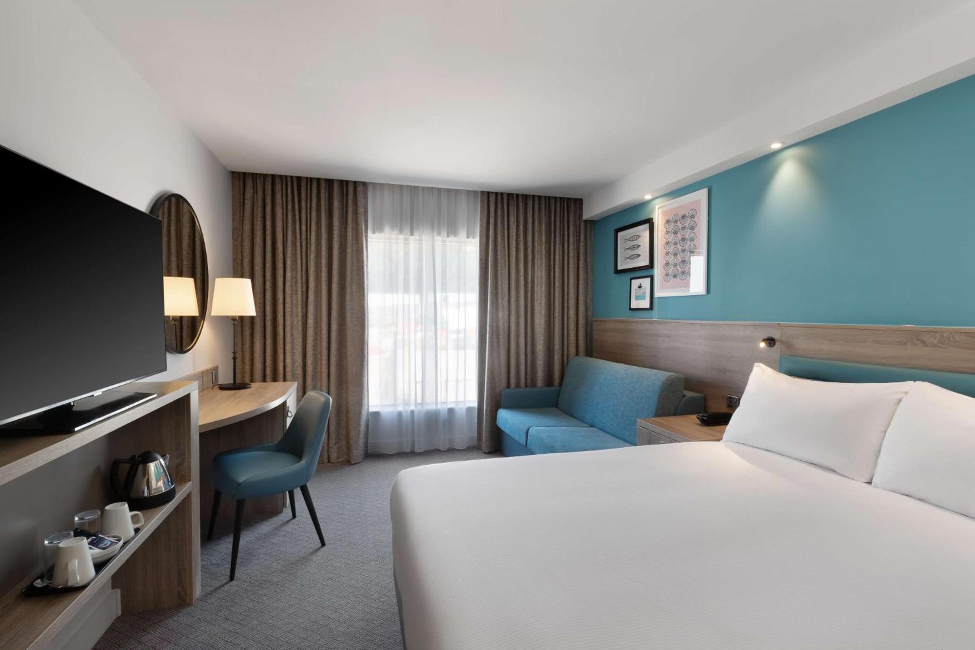Отель Hampton By Hilton Торки Экстерьер фото