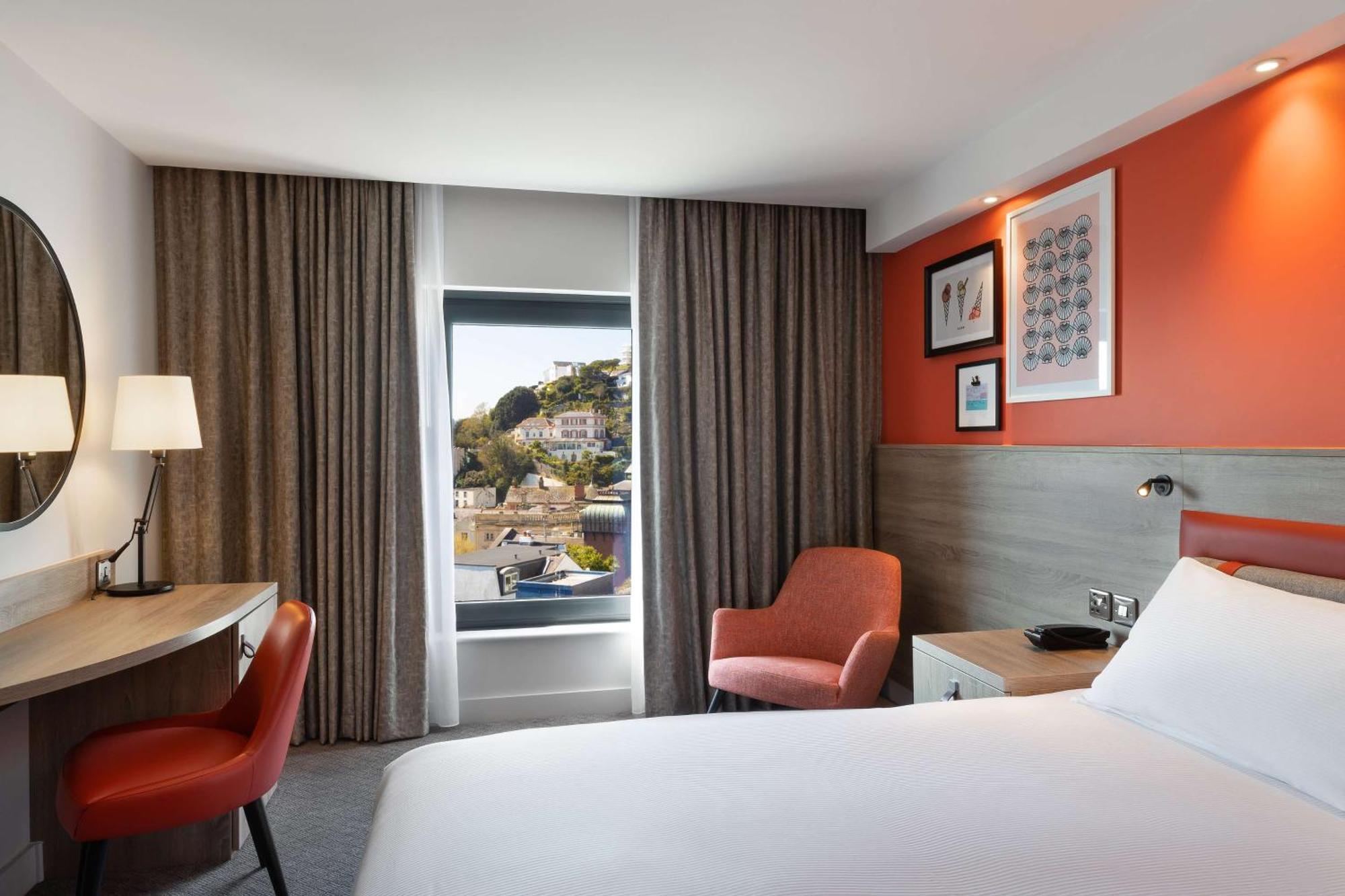 Отель Hampton By Hilton Торки Экстерьер фото