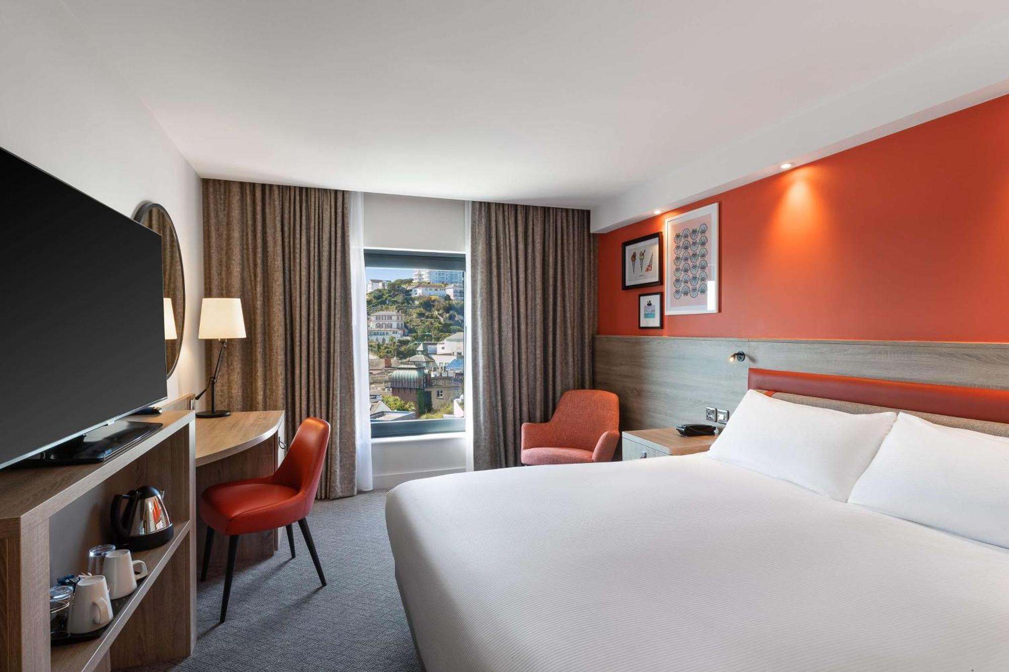 Отель Hampton By Hilton Торки Экстерьер фото