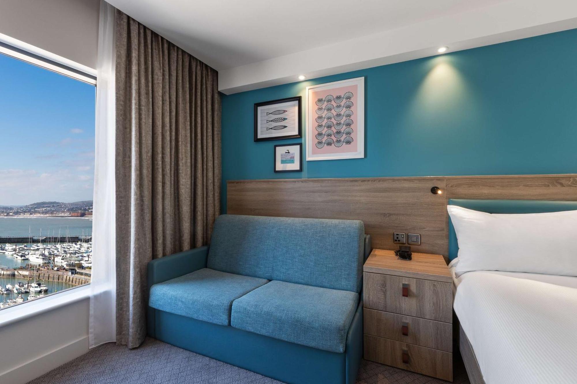 Отель Hampton By Hilton Торки Экстерьер фото