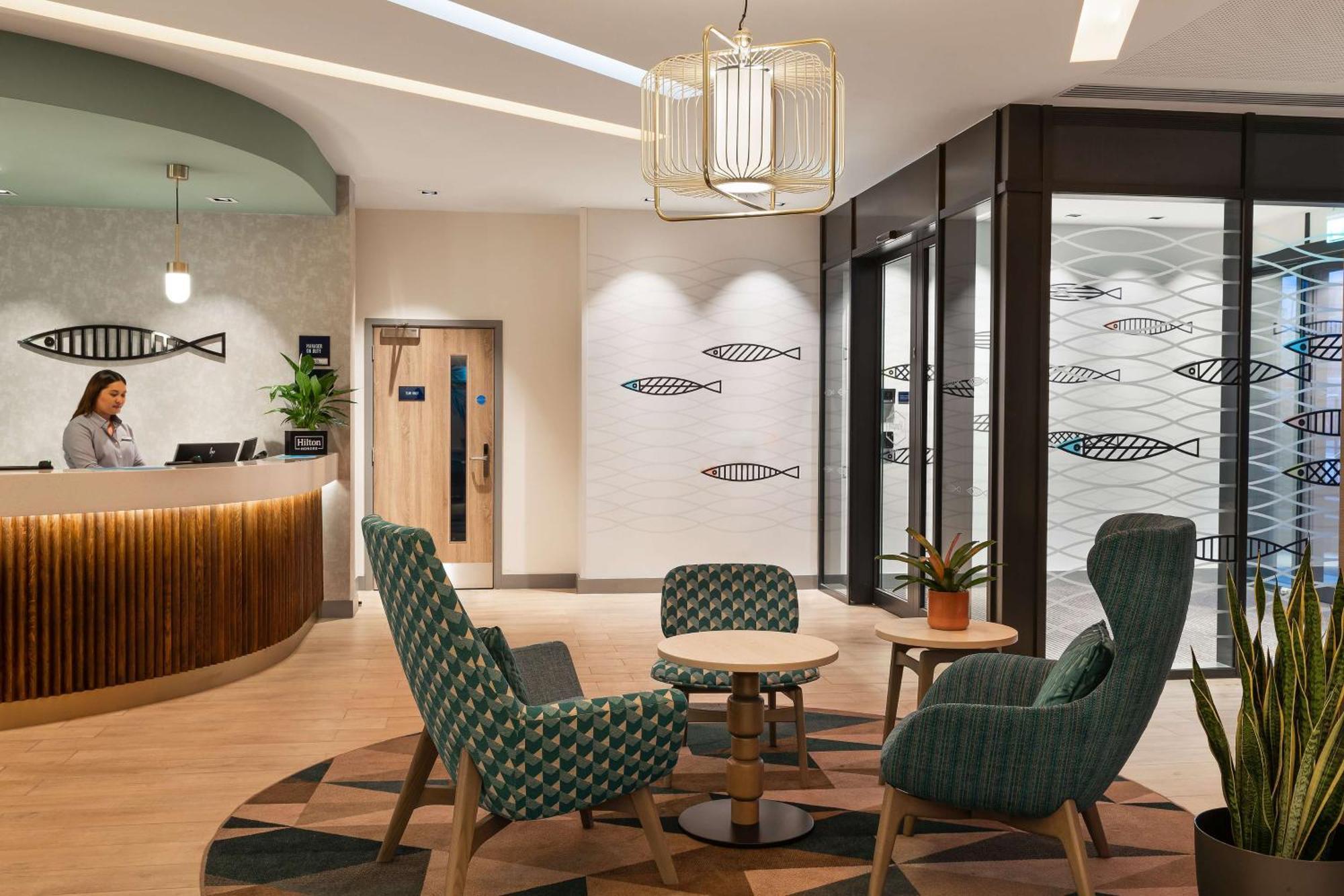 Отель Hampton By Hilton Торки Экстерьер фото
